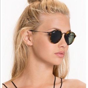 Ray Ban Round Tortoise Fleck Sunglasses